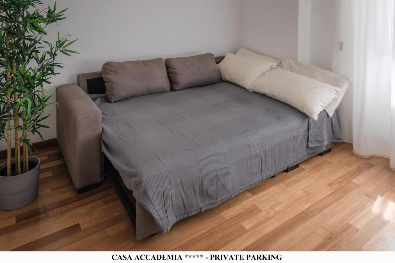 Elegante Casa Accademia ***** - Private Parking Livorno Exterior foto